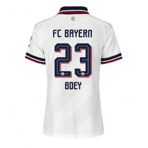 Bayern Munich Sacha Boey #23 Jalkapallovaatteet Naisten Vieraspaita 2026-27 Lyhythihainen